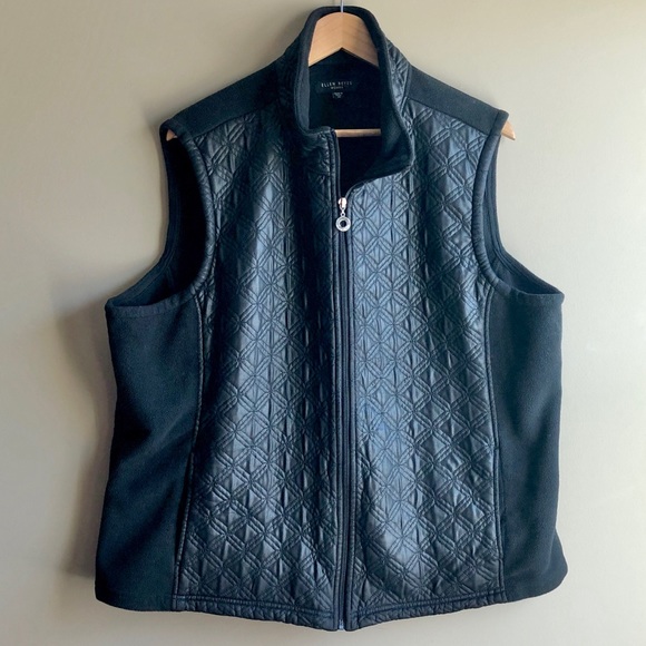 Ellen Reyes Fleece Quilted Vest - Picture 1 of 3